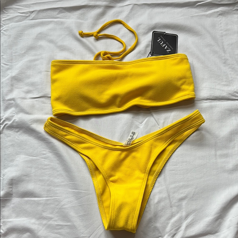 Yellow Bandeu Bikini Set Women’s Medium/Size 4/6